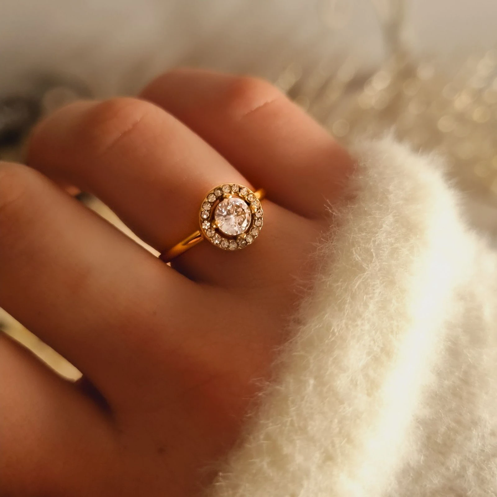 Bague Halo Dorée Ajustable Acier Inoxydable | Zircon Rond Brillant | Bague Élégante Femme | Idée Cadeau
